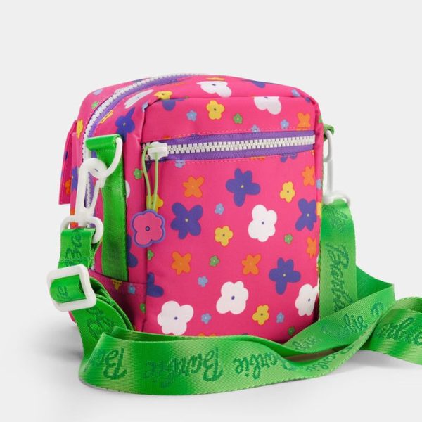 barbie-world-of-barbie-throwback-barbie-600-instant-camera-bag-1146600189_720x barbie-world-of-barbie-throwback-barbie-600-instant-camera-bag-1146600189_720x