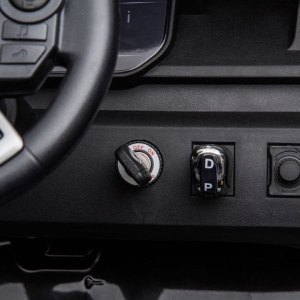 freddo-outdoor-24v-range-rover-hse-2-seater-ride-on-car-black-31275402068055_720x-1 freddo-outdoor-24v-range-rover-hse-2-seater-ride-on-car-black-31275402068055_720x-1