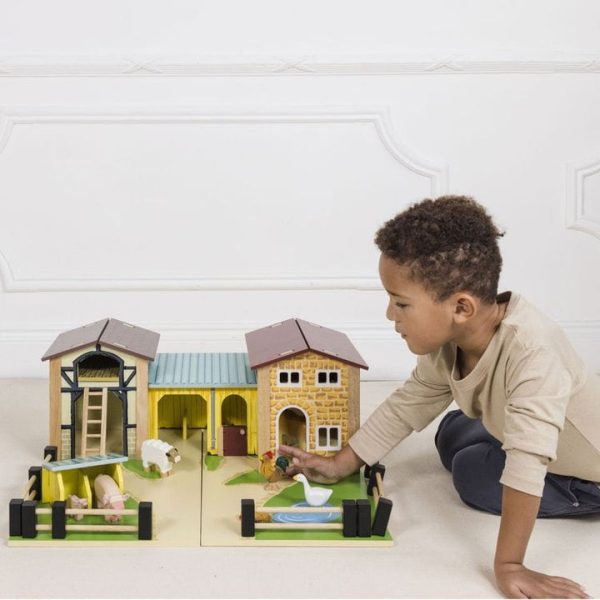 le-toy-van-preschool-wooden-farmyard-stables-31480124932183_720x-7 le-toy-van-preschool-wooden-farmyard-stables-31480124932183_720x-7