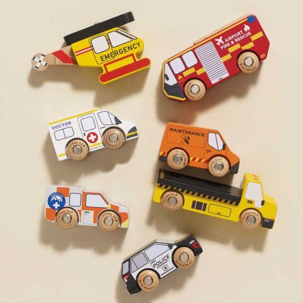 le-toy-van-preschool-wooden-set-of-7-emergency-vehicles-32563049791575_720x le-toy-van-preschool-wooden-set-of-7-emergency-vehicles-32563049791575_720x