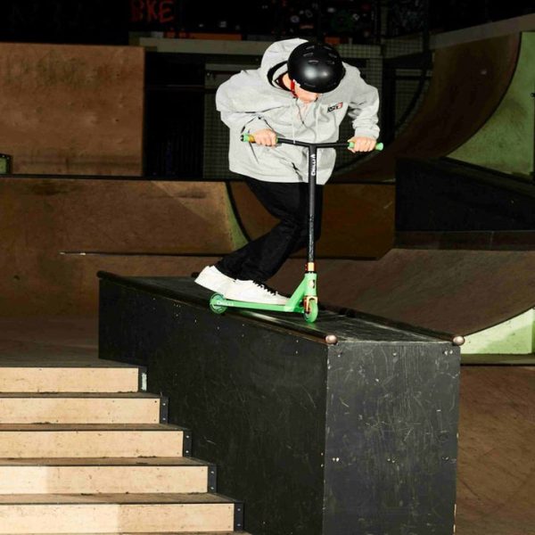 micro-kickboard-outdoor-chilli-critter-scooter-green-chameleon-32481368965207_720x-2 micro-kickboard-outdoor-chilli-critter-scooter-green-chameleon-32481368965207_720x-2