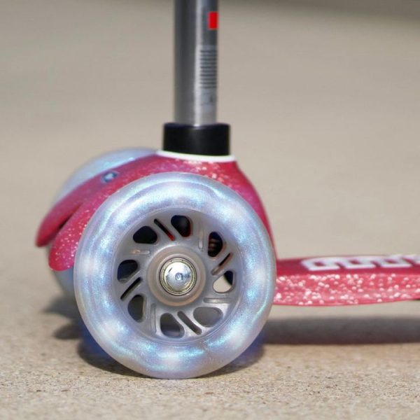 micro-kickboard-outdoor-micro-mini-glitter-led-scooter-pink-32480894222423_720x-5 micro-kickboard-outdoor-micro-mini-glitter-led-scooter-pink-32480894222423_720x-5