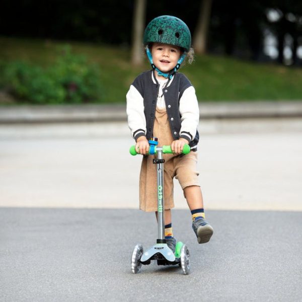 micro-kickboard-outdoor-micro-mini-led-scooter-neon-green-32480886718551_720x-4 micro-kickboard-outdoor-micro-mini-led-scooter-neon-green-32480886718551_720x-4