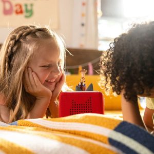 tonies-electronics-disney-buddies-starter-set-and-4-pack-tonie-audio-figurine-bundle-32509840851031_720x-3